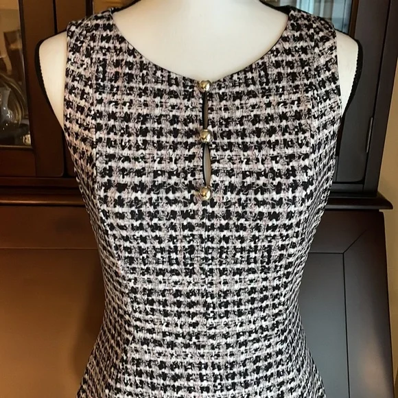 Karl Lagerfeld Paris Dress 6 - Picture 2 of 11